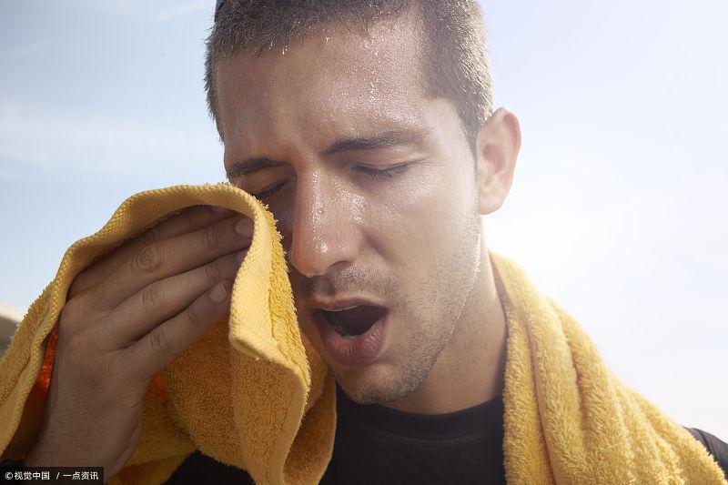 男人尿汗多或许身体出问题 从男人出汗位置看出疾病