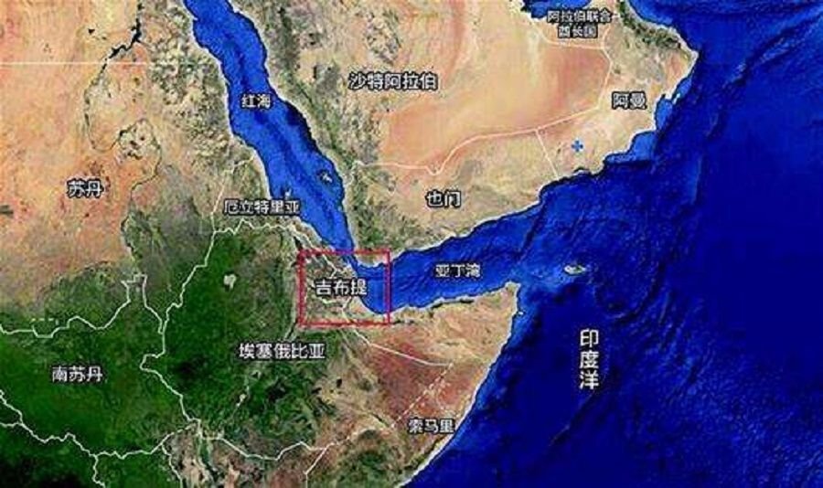 看我国在吉布地海军基地的地理位置,中国海军明显是奔著保卫红海贸易