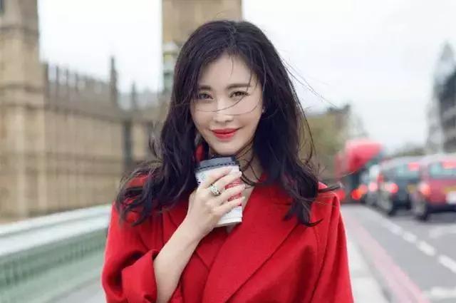 可《甄嬛传》后,田朴珺却没有专心於演艺事业,换句话说,田朴珺的理想