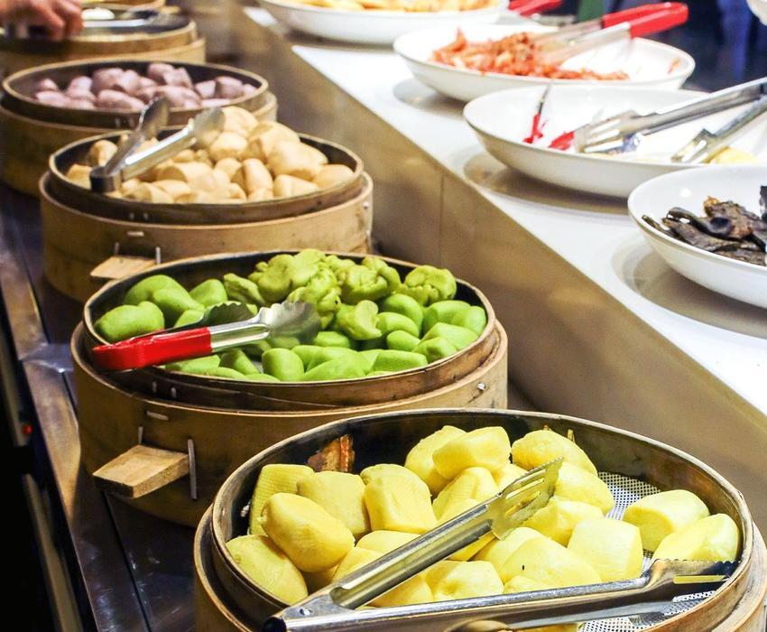 灵隐寺门口的这家素食店,上百种菜只要25元